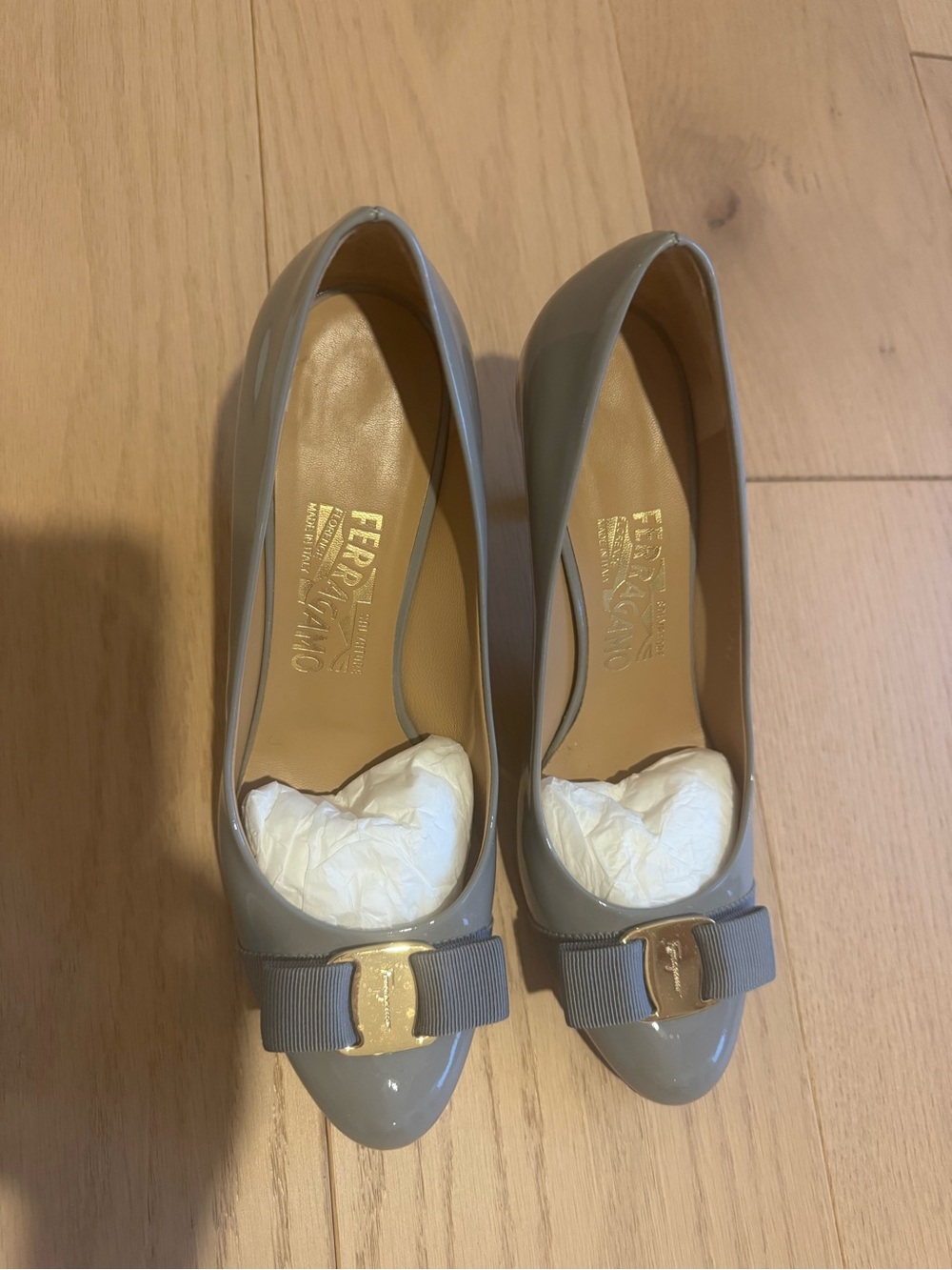 Salvatore Ferragamo Gray Patent Vara Bow Pumps with Gold Plaque
